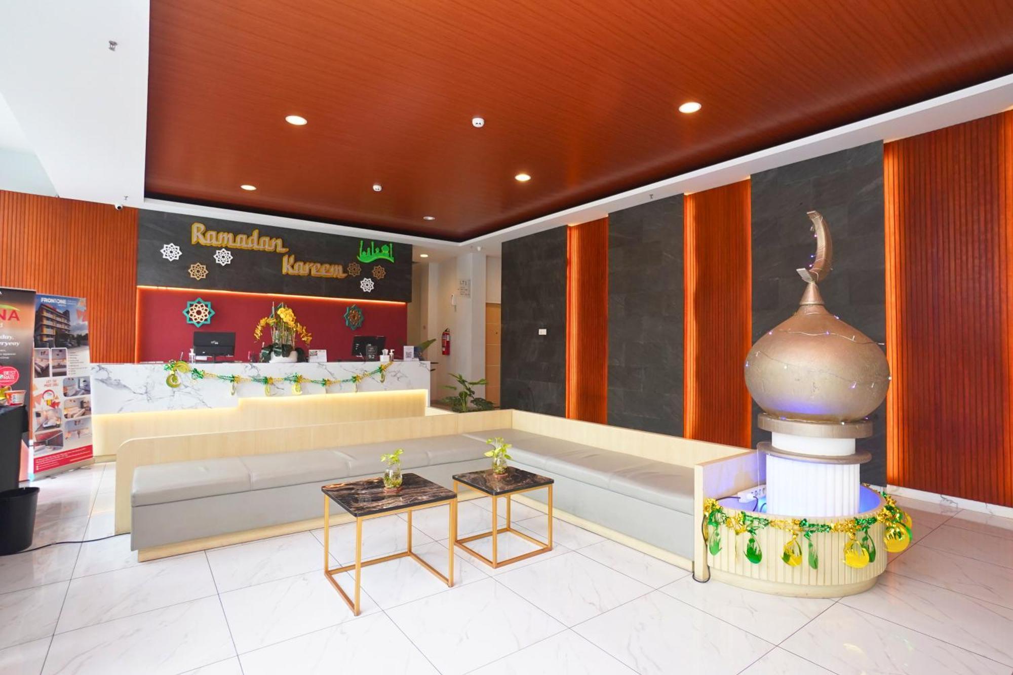 Front One Hotel Pasir Koja Bandung Exterior photo