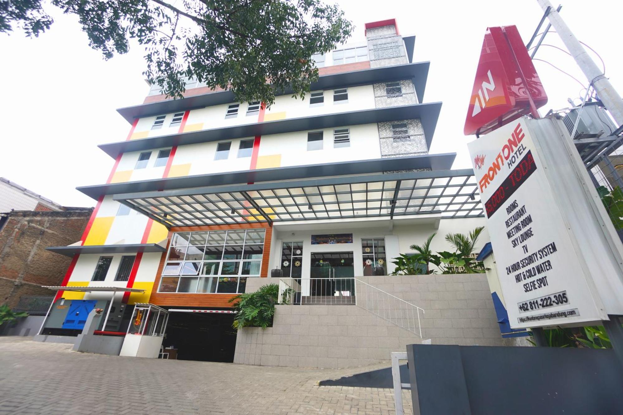 Front One Hotel Pasir Koja Bandung Exterior photo